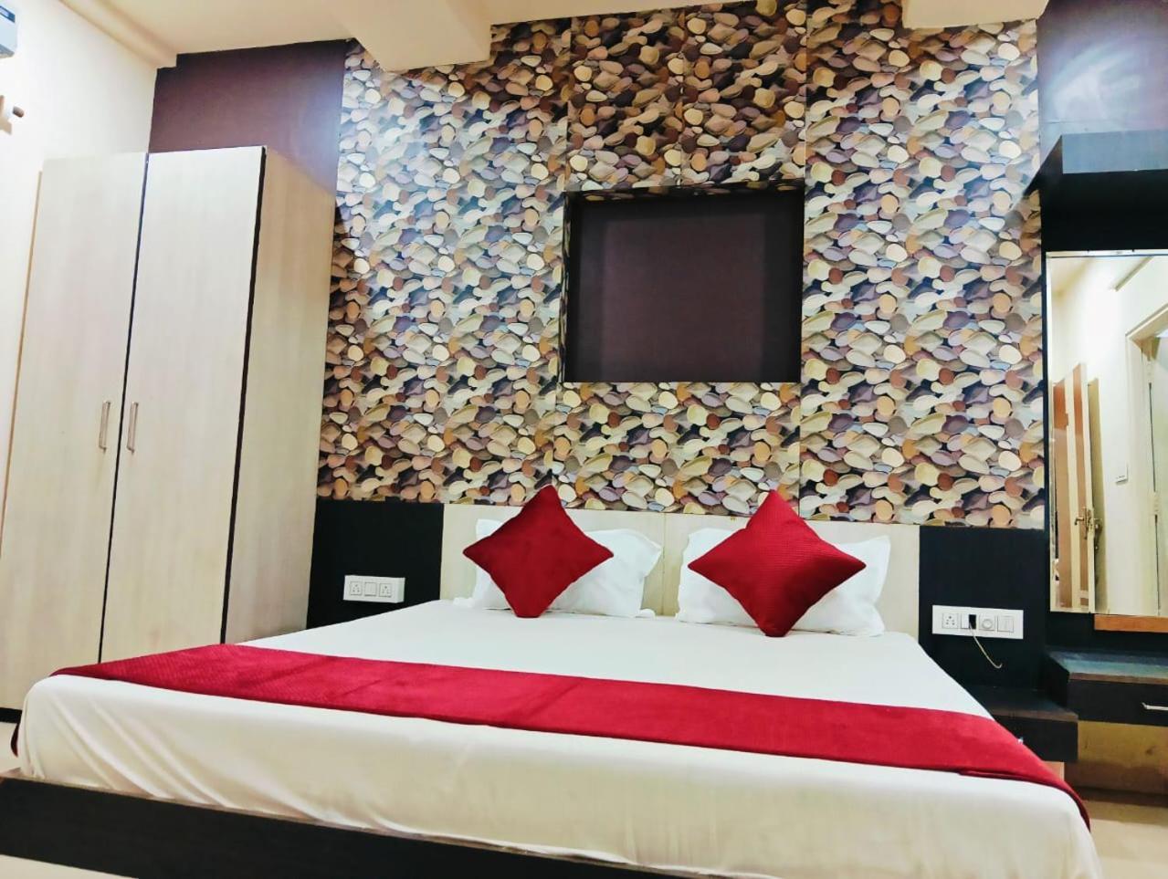 Hotel Tirupati Palace Indore Luaran gambar